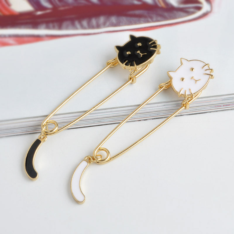 Cute cat pin